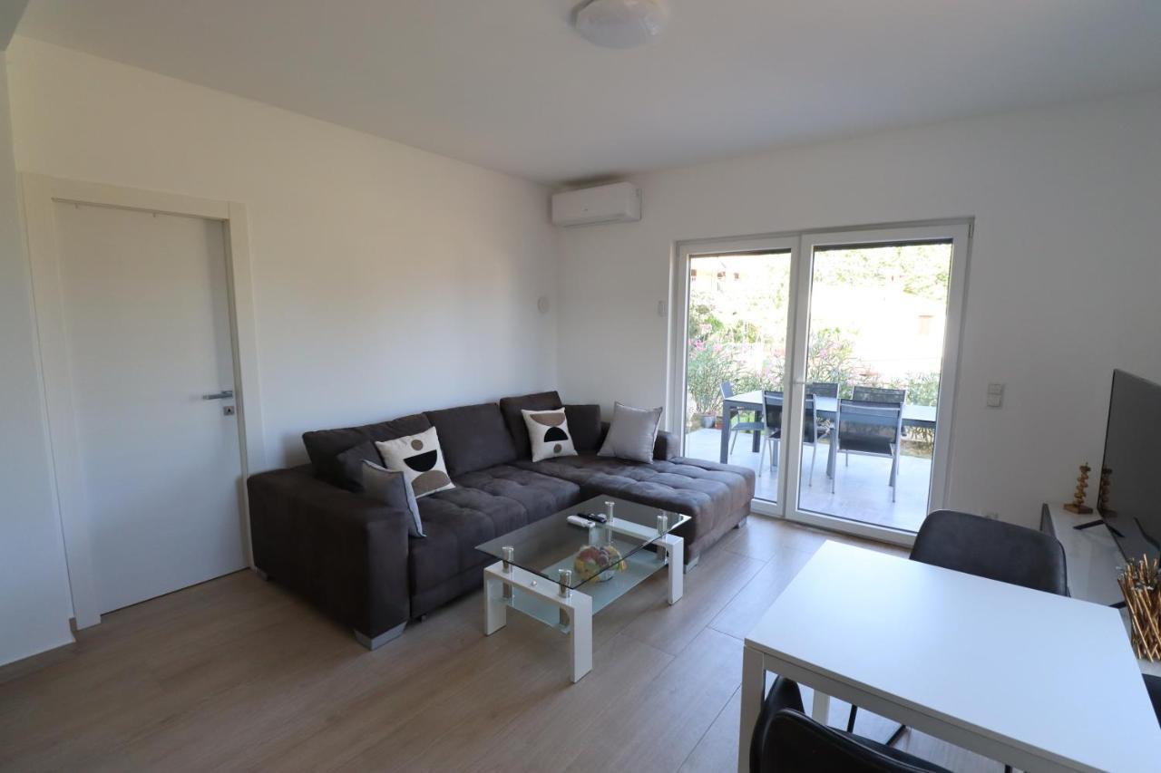 Medulin - Dani Apartment Bagian luar foto