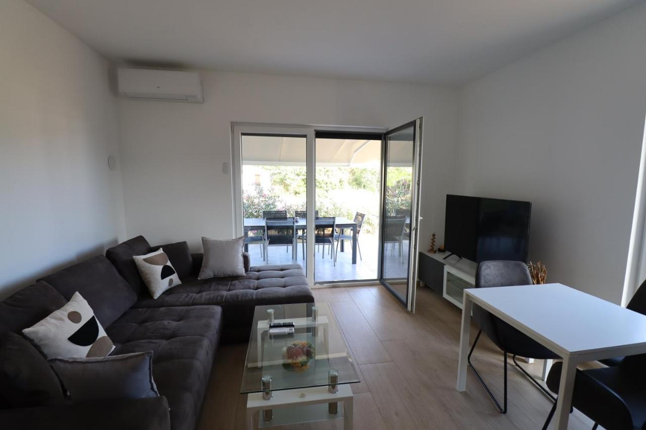 Medulin - Dani Apartment Bagian luar foto
